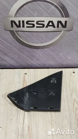 Накладка Молдинг перед бампера Nissan qashqai J10