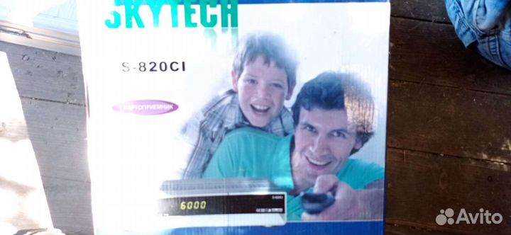 Спутниковый ресивер триколор