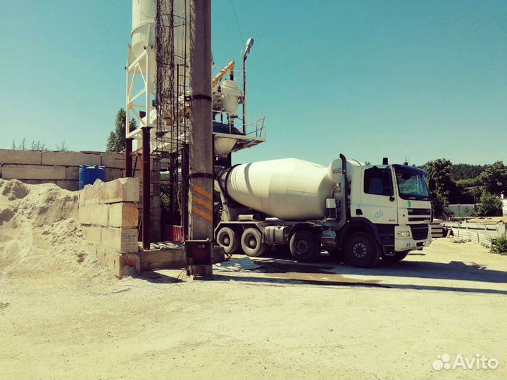 Доставка бетона, бетононасос, дорожные плиты, сваи