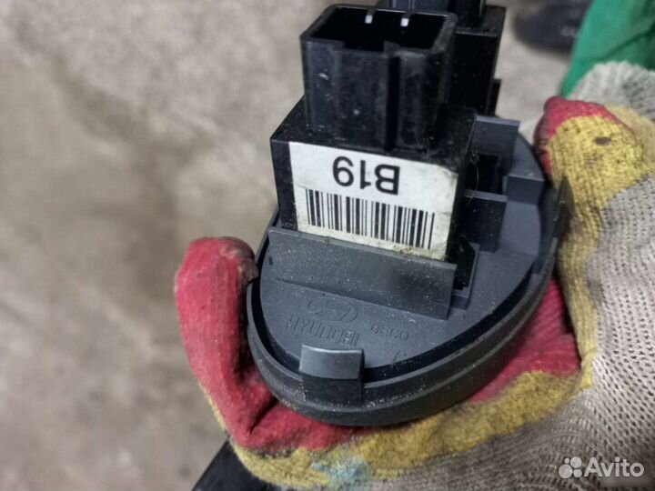 Блок управления кнопки hyndai santa fe 1