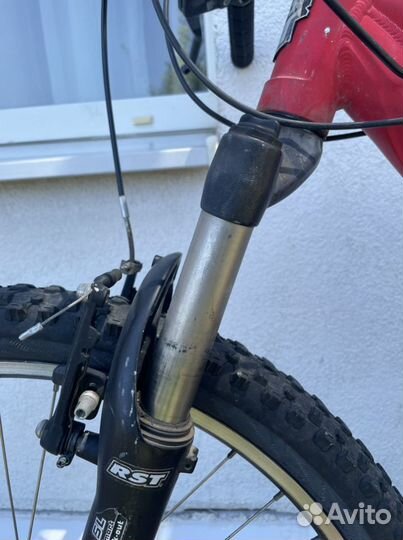 Велосипед GT avalanche 2.0