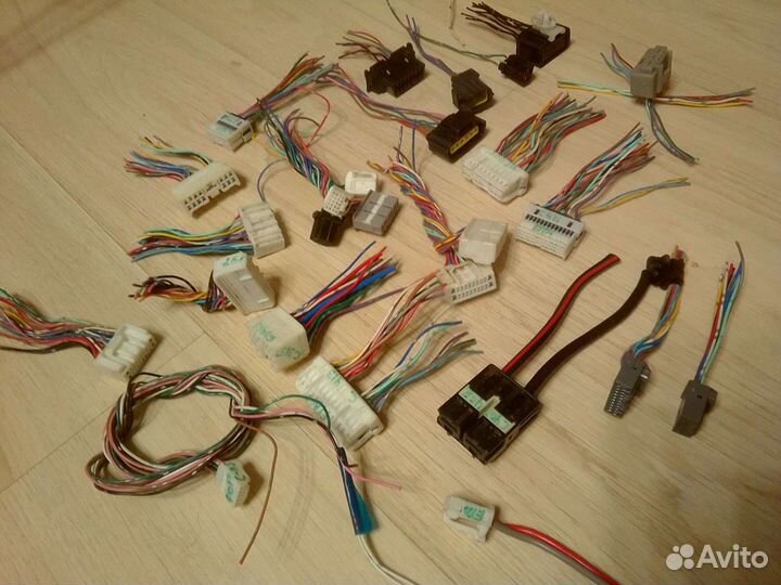 Блок реле предохранителя etacs Mitsubishi 8637A643