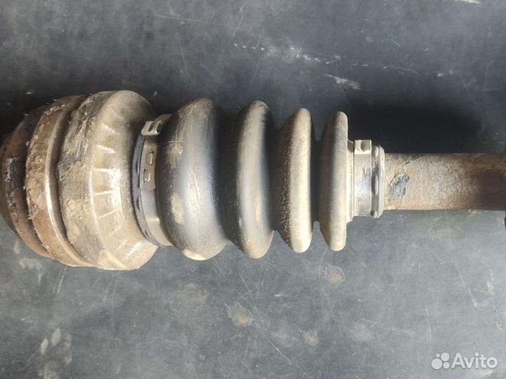 Привод левый Daewoo Nexia n150 8 кл