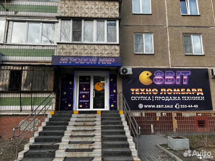 Sony PS4 Pro + Nier: Automata