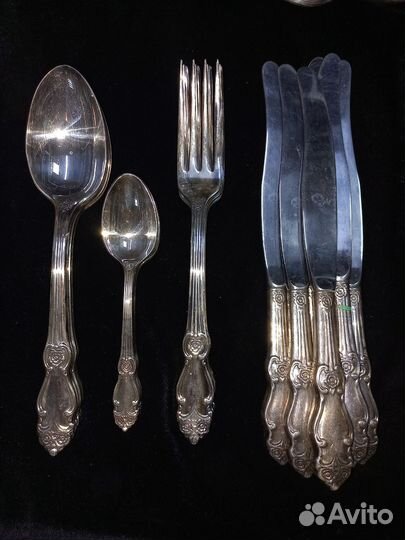 Набор столовых приборов 