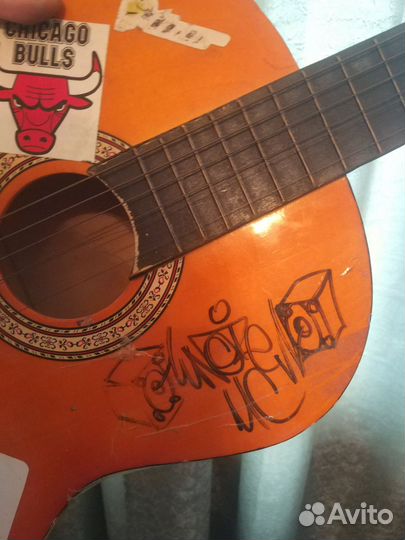 Гитара с автографом Нойза мс Noize MC