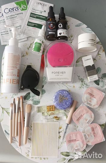 Набор косметики пакетом бу массажер