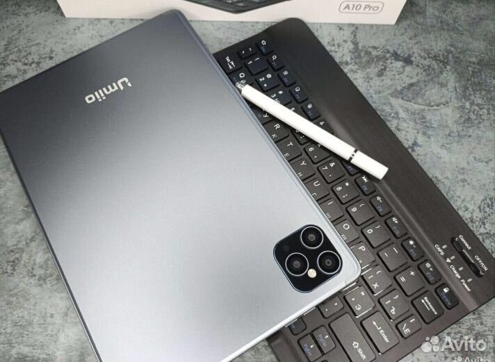 Планшет с клавиатурой новый