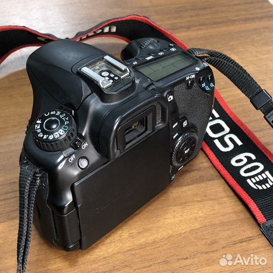 Фотоаппарат canon EOS 60D body