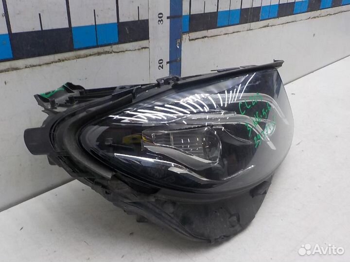 Фара правая Mercedes-Benz E-Class