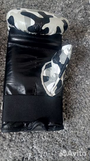 Боксёрские перчатки