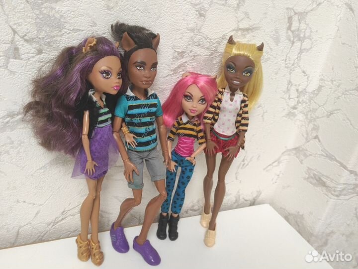 Куклы Монстер Хай семейка Вульф