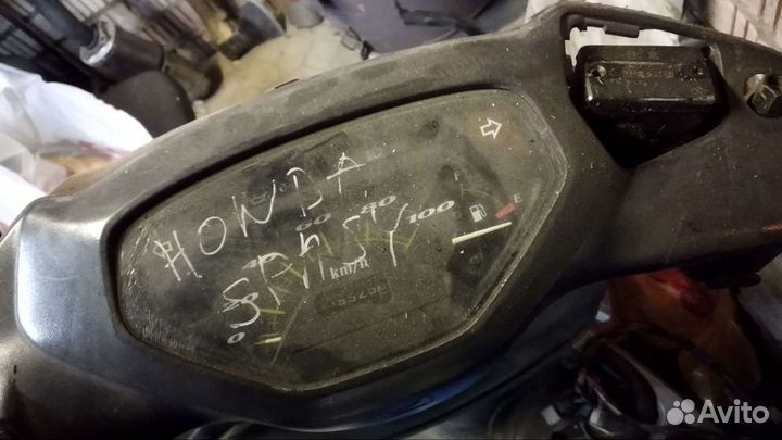 Honda lead 100