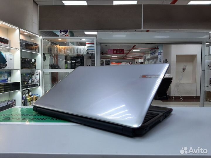 Ноутбук 15.6