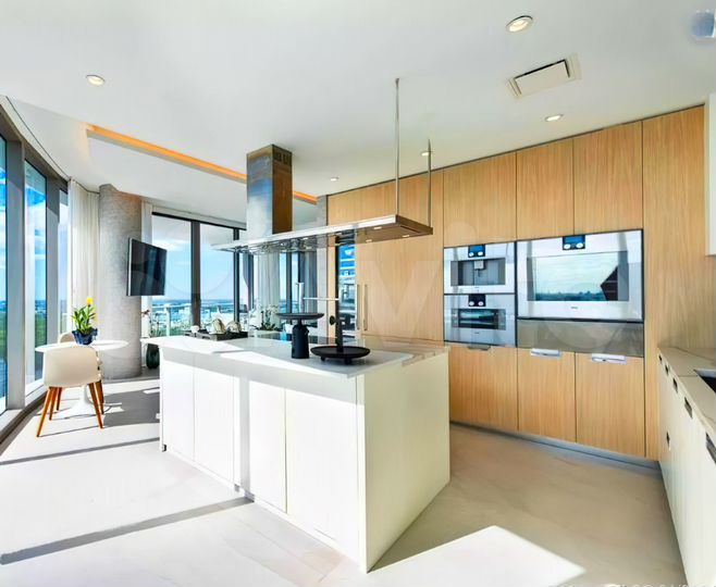 2-к. квартира, 120 м², 21/23 эт.