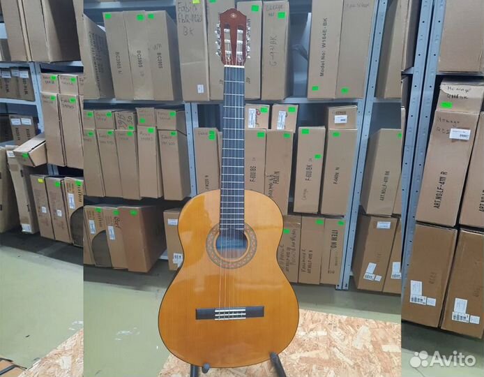 Гитара Yamaha c40