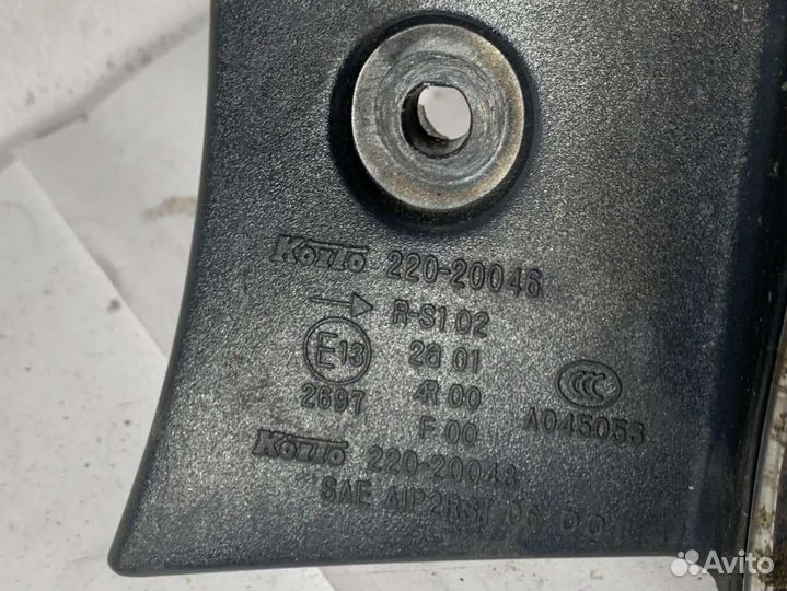 Фонарь задний правый Subaru Forester SH 22020046