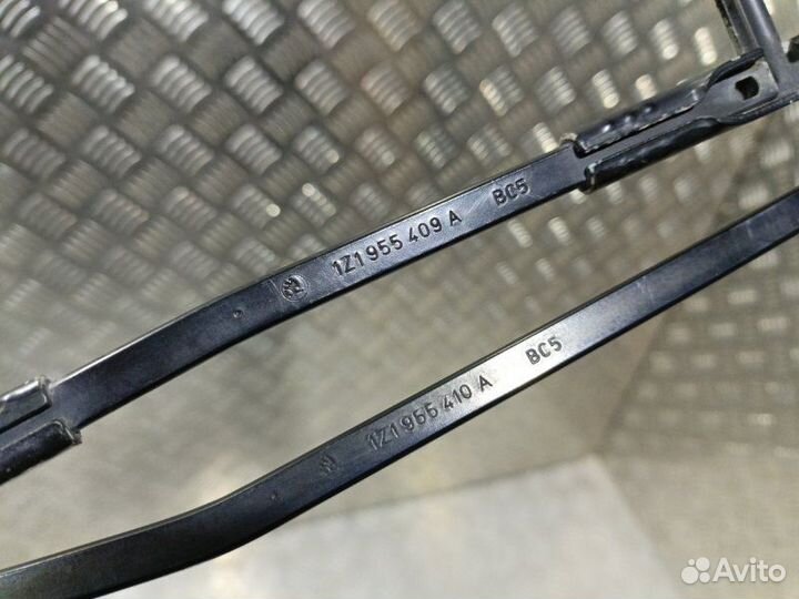 Поводок дворника Skoda Octavia A5