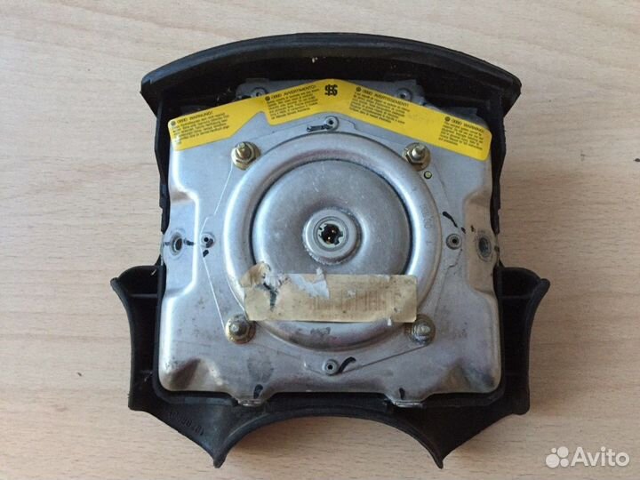 Подушка безопасности (Airbag) Volkswagen Golf 3