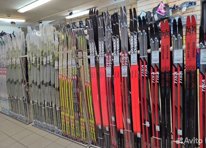 Магазин по продаже лыж беговых, детских и школьных