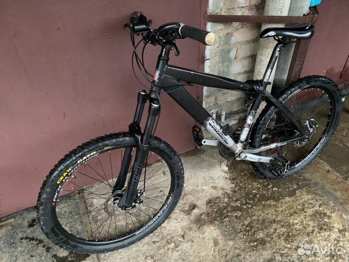 Велосипед rock machine avalanche 26