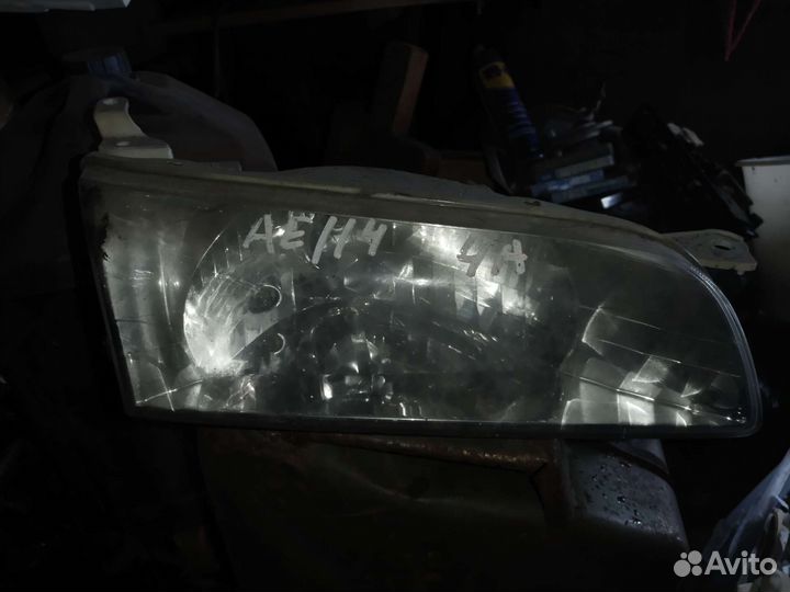 Фара на Тойота sprinter