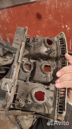 Фонарь задний левый pajero 2