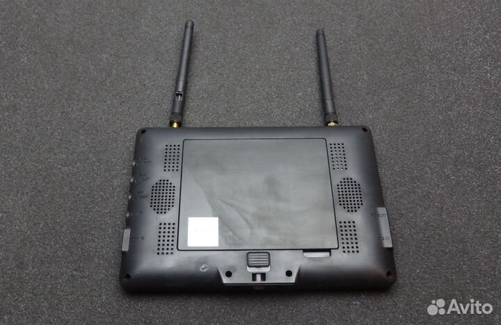 FPV монитор Flysight Black Pearl RC801