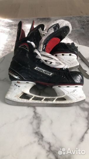 Хоккейные коньки bauer x700 3EE + 2 пары лезвий