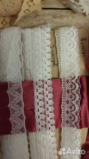 Тесьма, бахрома, кружево, ленты атласные