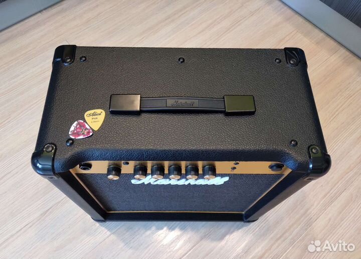 Marshall MG15G + Гитарный Ремень (Комбоусилитель)
