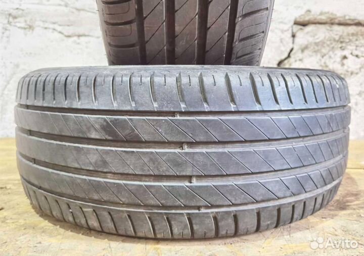 Kleber Dynaxer HP4 215/55 R17 98V