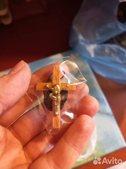 Подвеска крестик в машину