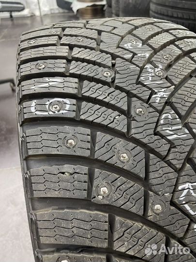 Pirelli Scorpion Ice Zero 2 275/40 R20