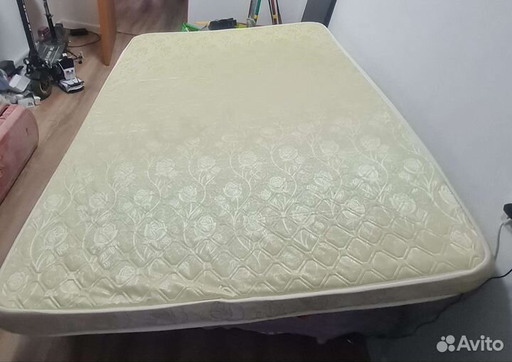 Матрас поролоновый 140х200х10
