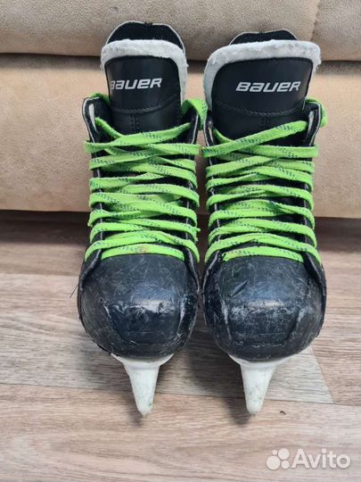 Хоккейные коньки bauer