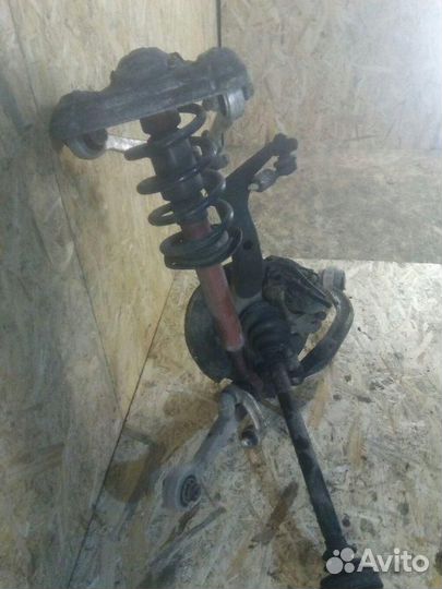 Стойка амортизатора передняя правая Audi A4 B5