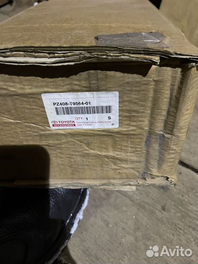 Фаркоп тойота авенсис т250