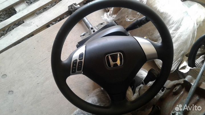 Руль на honda accord CL 02-08