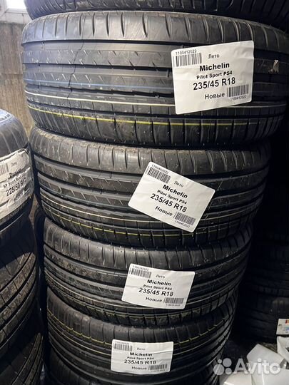 Michelin Pilot Sport 4 235/45 R18