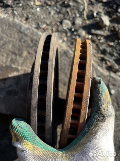 Mitsubishi pajero 3,4 передние тормозные диски