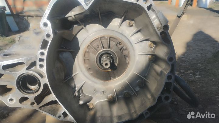 Запчасти б/у ниссан тино