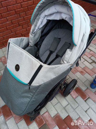 Прогулочная коляска 2 в 1