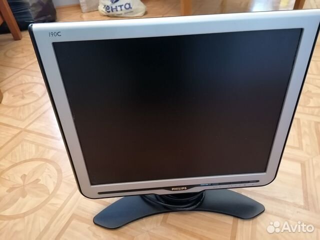 Рабочий монитор Filips 190-c