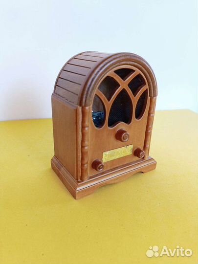 Музыкальный сувенир, механизм шкатулки ретро