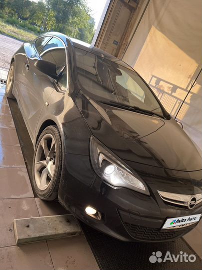 Opel Astra GTC 1.4 AT, 2014, 135 000 км