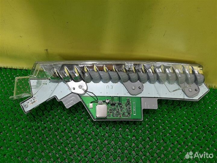 Дневной ходовой огонь левый Toyota Land Cruiser