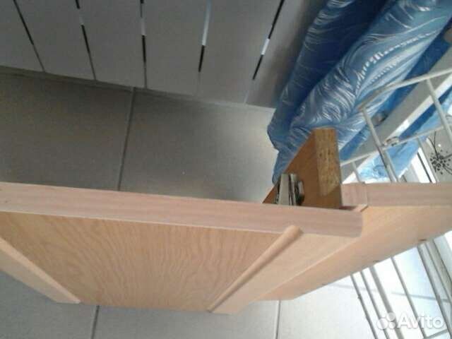 Двери для холодильника под окном, антресоли