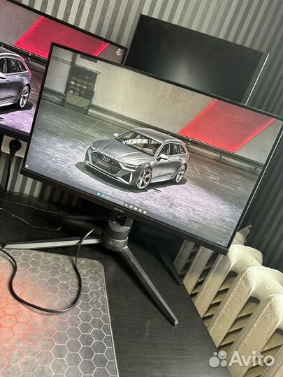 Монитор Samsung 