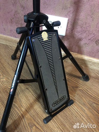 Подстака для ног гитариста